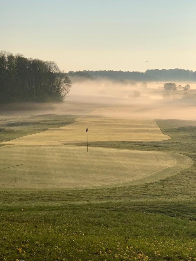 Villa Tee Time Ґерен-Леббін Екстер'єр фото